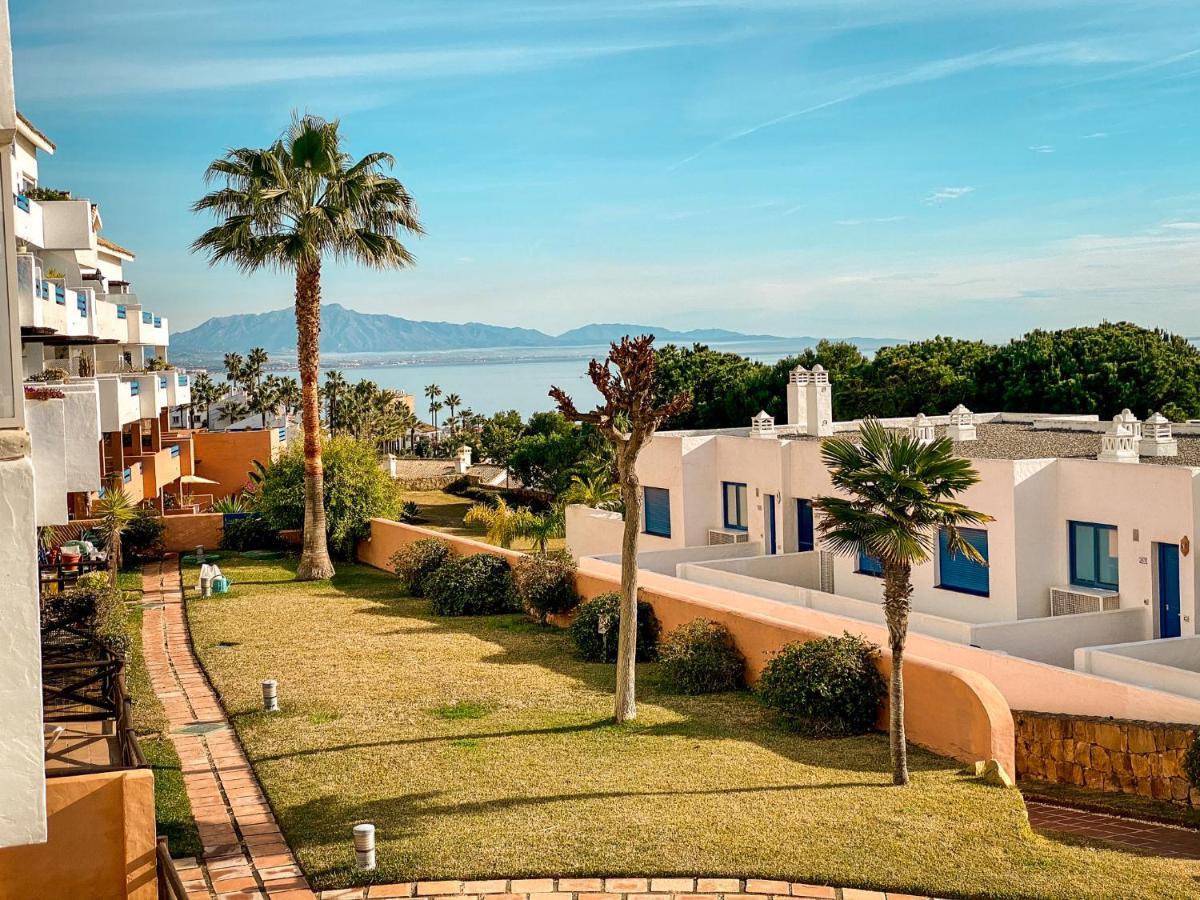 Beautiful New Apartment With Sea View Castillo de Sabinillas Extérieur photo